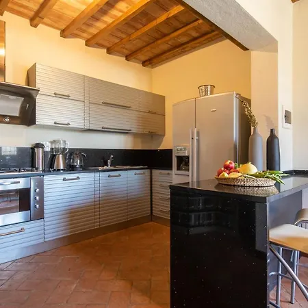 فيلة Scarperia By Mmega